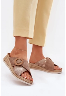 Klapki Damskie Na Koturnie Z Ozdobną Klamrą Inblu RV000012 Brązowe