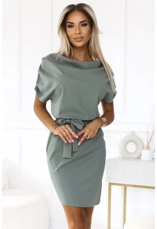 240-4 ROXI sukienka z asymetryczną spódnicą i paskiem - kolor OLIWKOWY